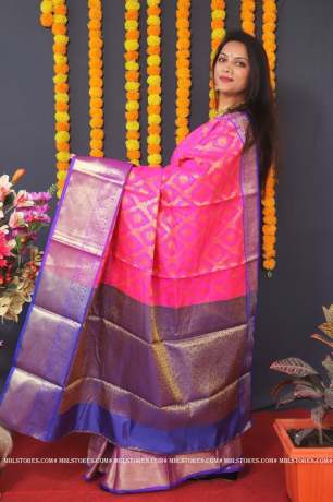 Pattu Weaving Golden Zari Pink Silk Saree Sarees